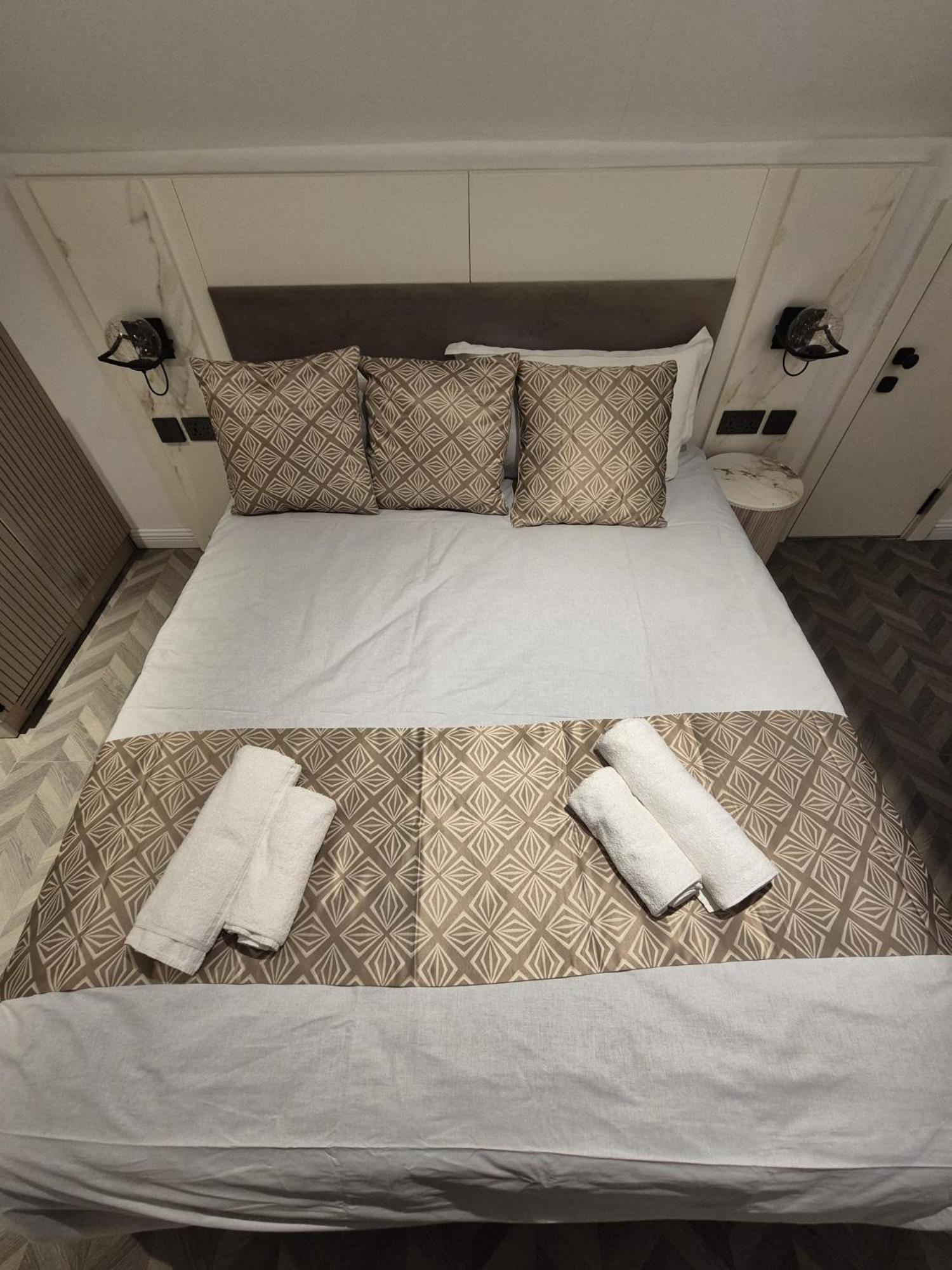 Rosemay Hotel Near London Heathrow Airport Hayes  Ngoại thất bức ảnh